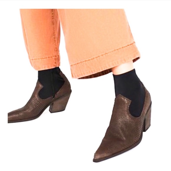 Free People Shoes - FREE PEOPLE Brown Crocodile Jackson West Boot NWT
